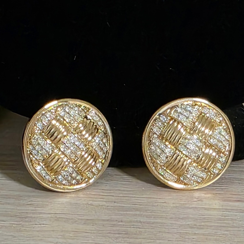 Vintage 80s Gold Tone Basket Weave Rhinestone Clip On Button Earrings Round